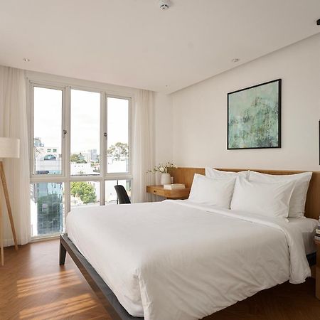 M Village Hotel Hai Ba Trung Хошимин Екстериор снимка
